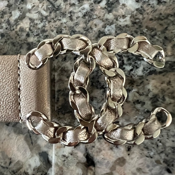 Chanel Interlocking CC Logo Belt - Picture 12 of 12